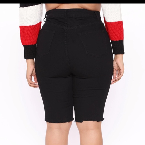 FASHION NOVA dirty little secret Black High Waist ripped Bermuda denim short NWT - Picture 3 of 11